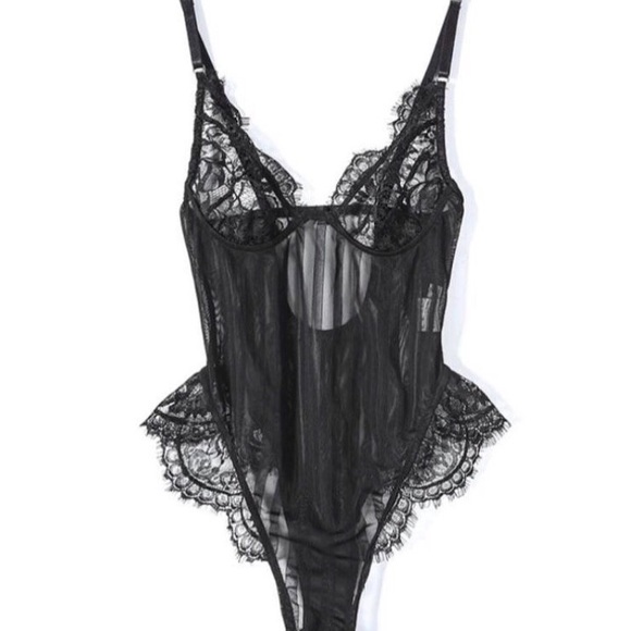 Black mesh eyelash lace bodysuit - Picture 7 of 8